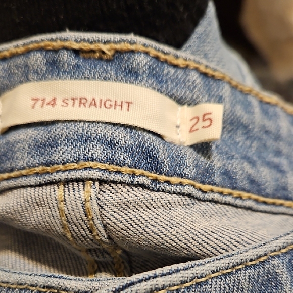 Levi's Light Blue Straight Leg Women's Jeans - Picture 6 of 9